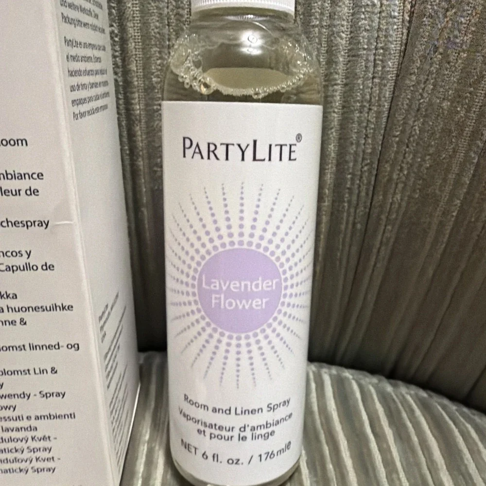 Partylite Linen & Room Spray New Box Lavender Flower P3J/B67680 - Picture 2 of 7